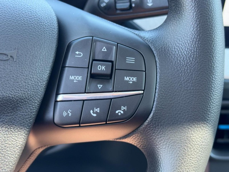 Ford Maverick Vehicle Full-screen Gallery Image 11