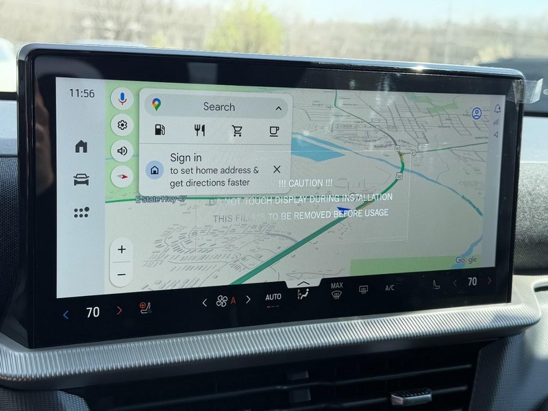 Ford Explorer Vehicle Full-screen Gallery Image 16