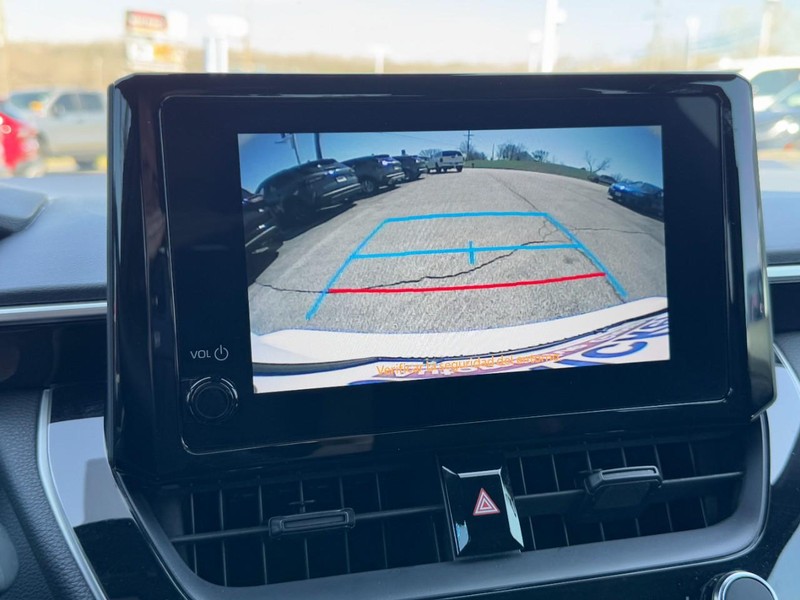 Toyota Corolla Vehicle Full-screen Gallery Image 20