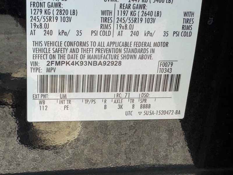 Ford Edge Vehicle Full-screen Gallery Image 25