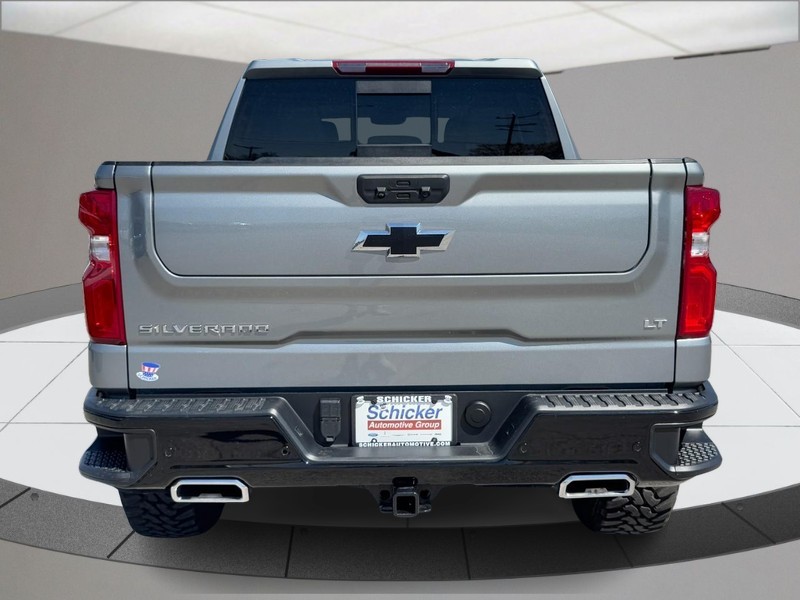 Chevrolet Silverado 1500 Vehicle Full-screen Gallery Image 04