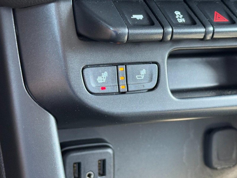 GMC Canyon Vehicle Full-screen Gallery Image 20