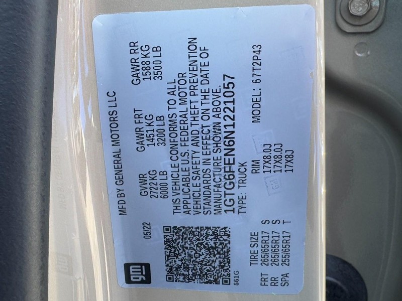 GMC Canyon Vehicle Full-screen Gallery Image 24