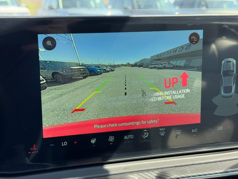 Ford Mustang Vehicle Full-screen Gallery Image 17