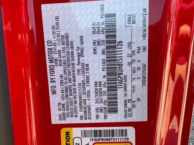 Ford Mustang Vehicle Full-screen Gallery Image 19