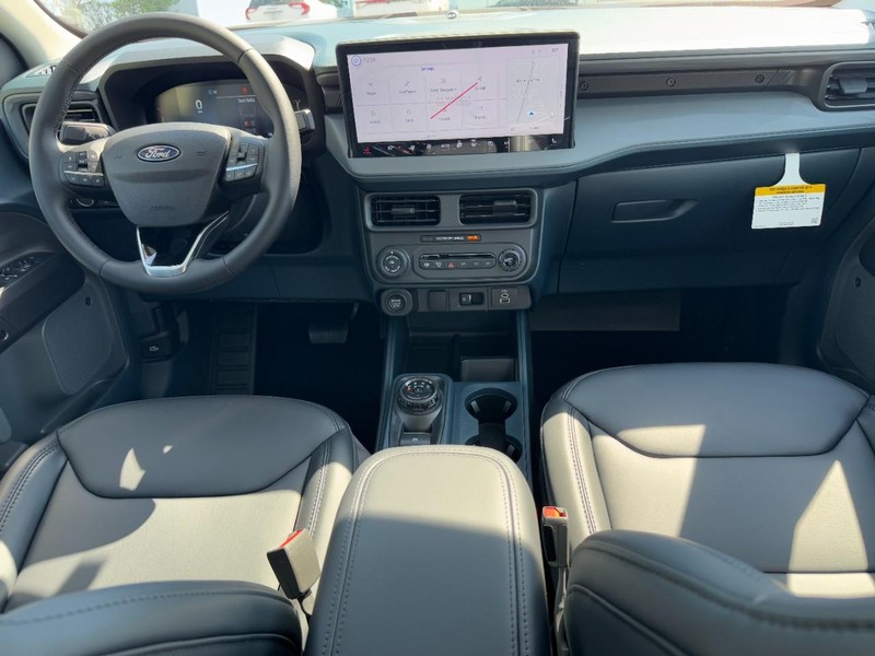 Ford Maverick Vehicle Full-screen Gallery Image 06