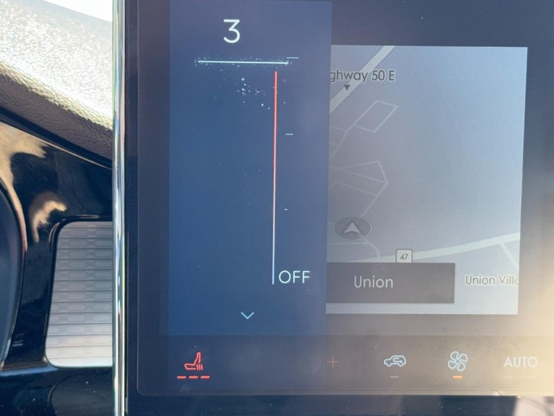 Lincoln Corsair Vehicle Full-screen Gallery Image 22