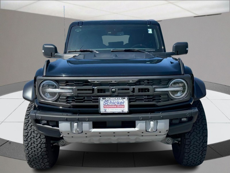 Ford Bronco Vehicle Full-screen Gallery Image 09