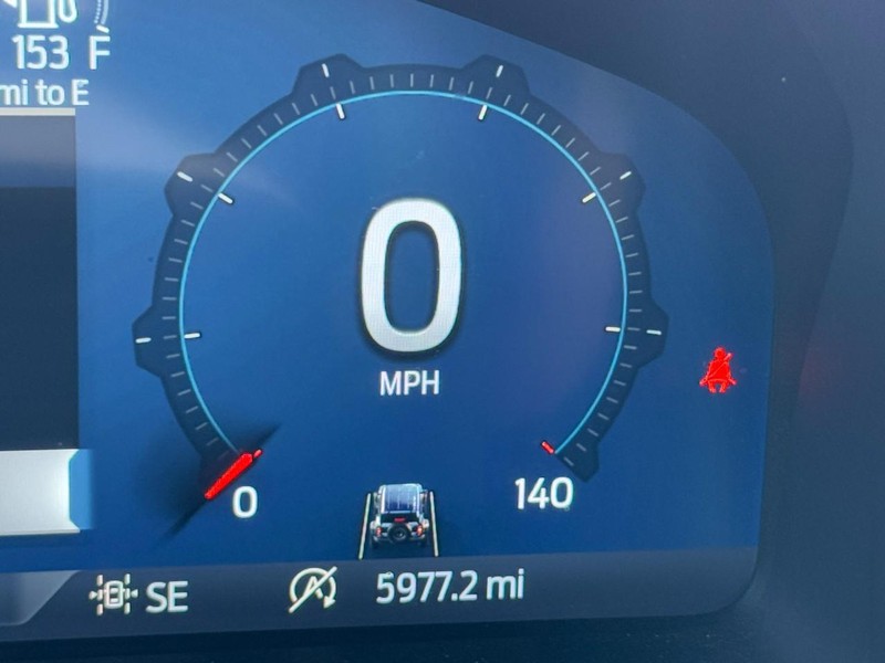 Ford Bronco Vehicle Full-screen Gallery Image 18