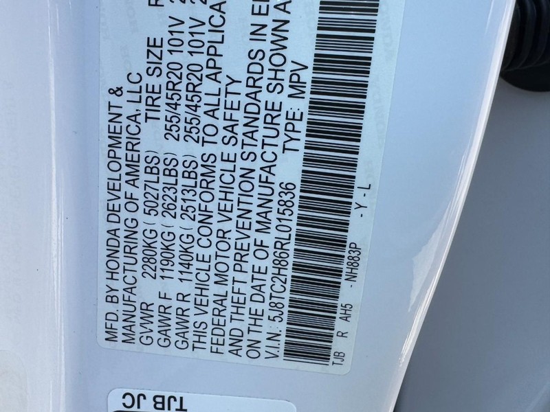 Acura RDX Vehicle Full-screen Gallery Image 27