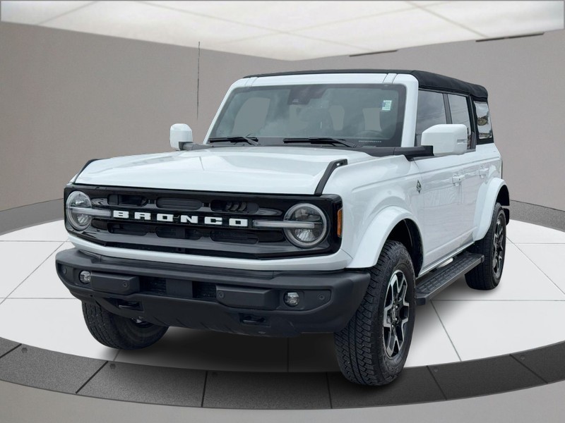 Ford Bronco Vehicle Full-screen Gallery Image 08