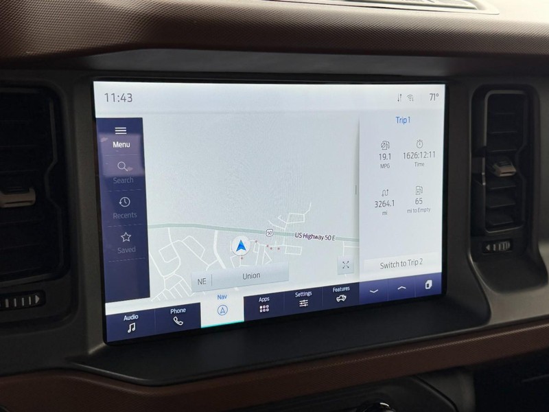 Ford Bronco Vehicle Full-screen Gallery Image 17