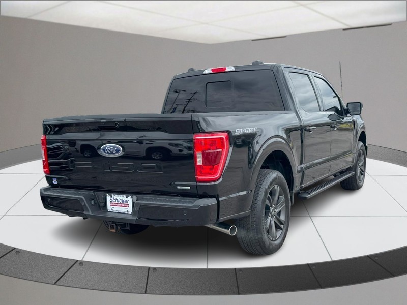 Ford F-150 Vehicle Full-screen Gallery Image 03