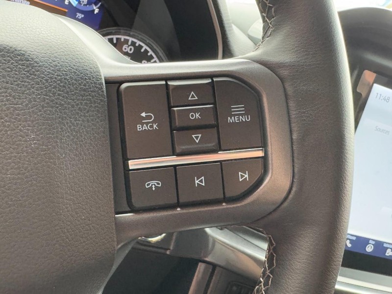 Ford F-150 Vehicle Full-screen Gallery Image 17