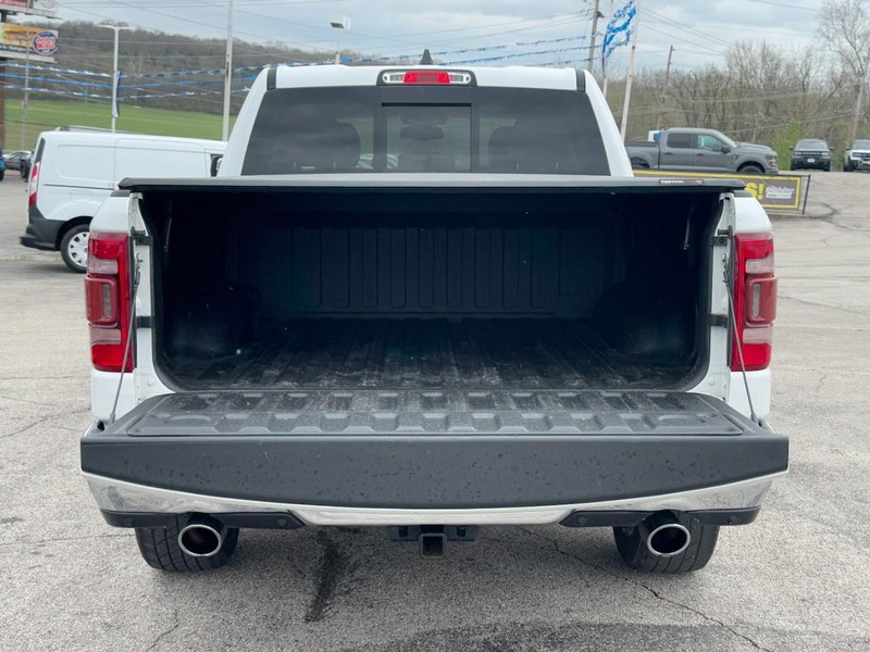 Ram 1500 Vehicle Full-screen Gallery Image 05