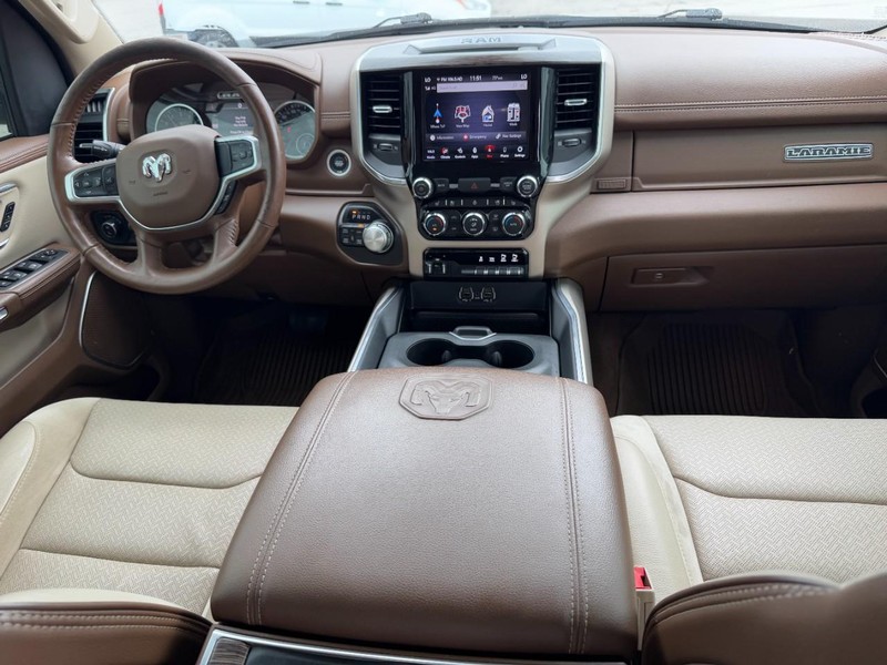 Ram 1500 Vehicle Full-screen Gallery Image 11