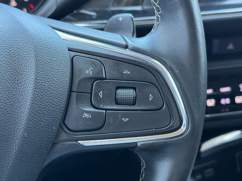 Buick Envision Vehicle Full-screen Gallery Image 17