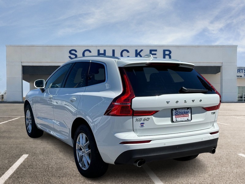 Volvo XC60 Vehicle Full-screen Gallery Image 06