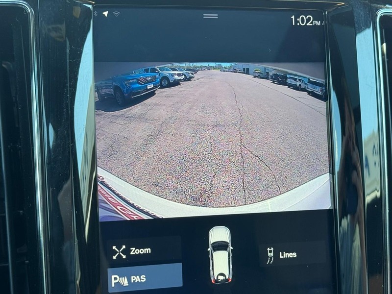 Volvo XC60 Vehicle Full-screen Gallery Image 22