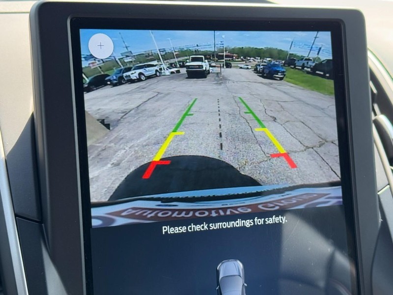 Ford Edge Vehicle Full-screen Gallery Image 21