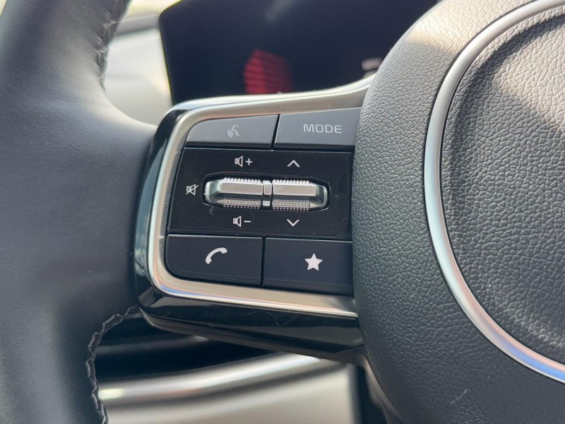 Kia Sorento Vehicle Full-screen Gallery Image 17