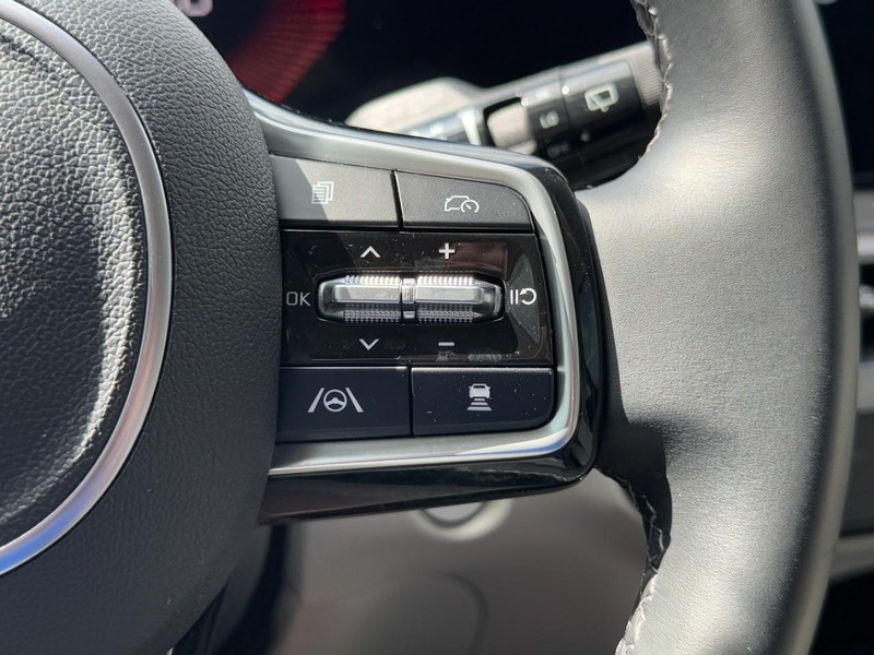 Kia Sorento Vehicle Full-screen Gallery Image 18