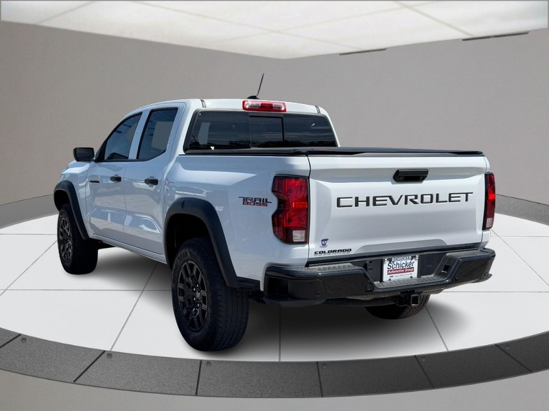 Chevrolet Colorado Vehicle Full-screen Gallery Image 06