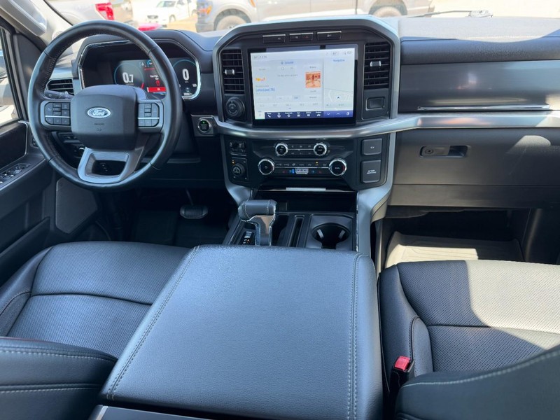 Ford F-150 Vehicle Full-screen Gallery Image 11