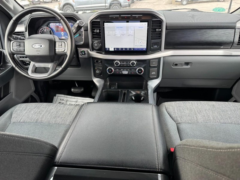Ford F-150 Vehicle Full-screen Gallery Image 10