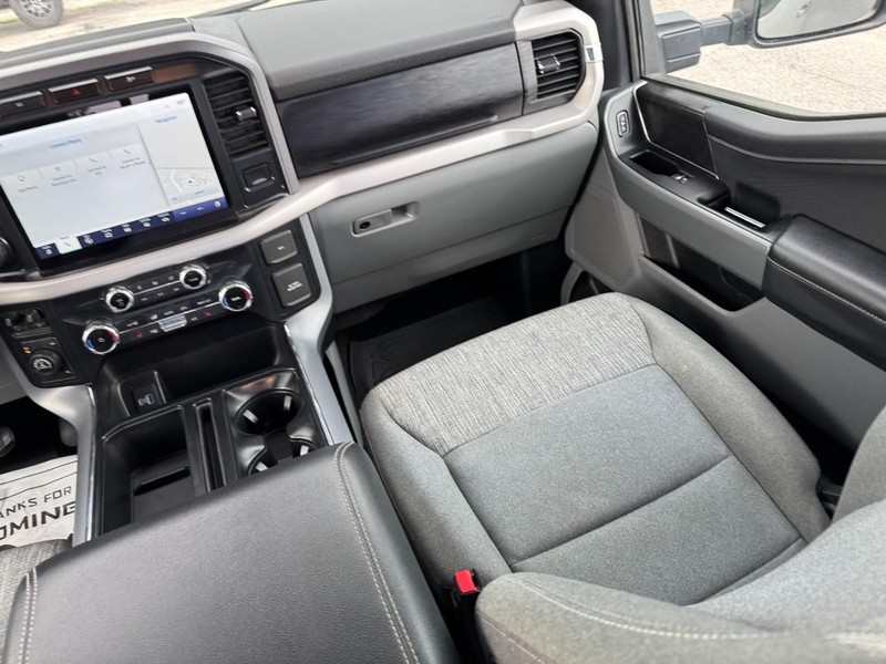 Ford F-150 Vehicle Full-screen Gallery Image 14