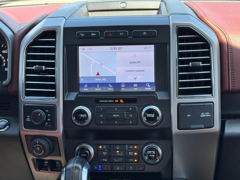 Ford F-150 Vehicle Full-screen Gallery Image 13
