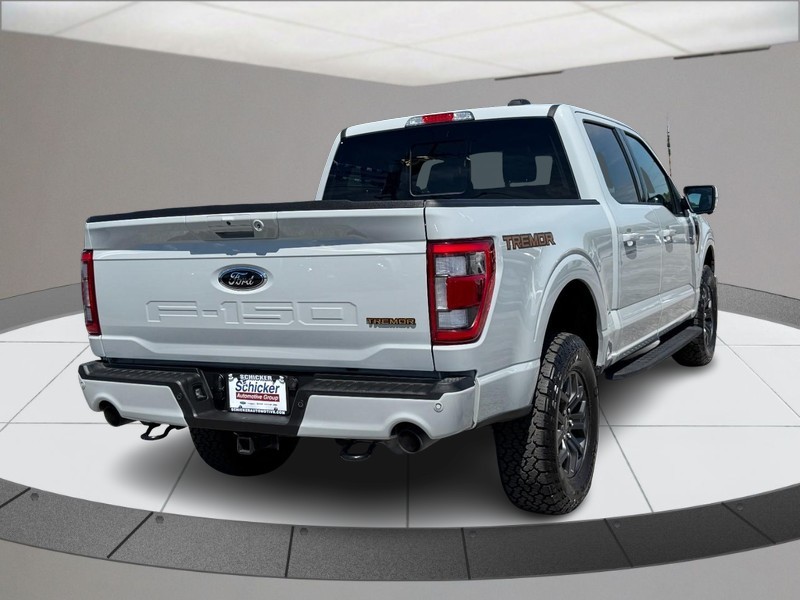 Ford F-150 Vehicle Full-screen Gallery Image 03