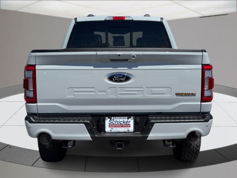 Ford F-150 Vehicle Full-screen Gallery Image 04