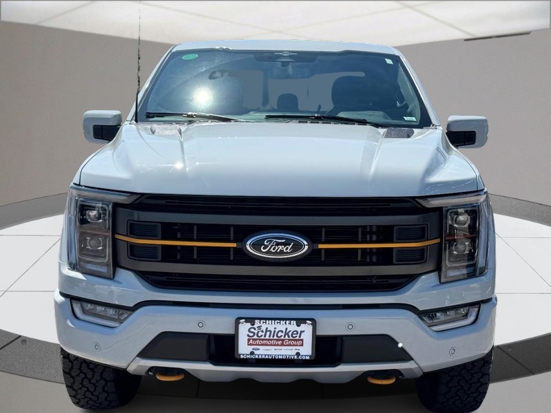 Ford F-150 Vehicle Full-screen Gallery Image 09
