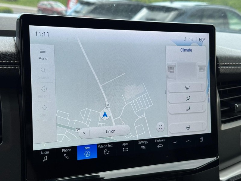 Ford Expedition Max Vehicle Full-screen Gallery Image 22