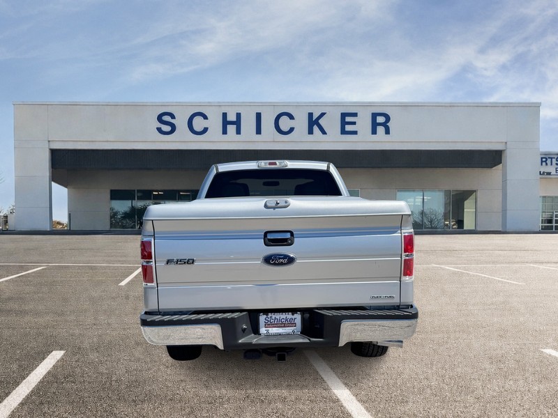 Ford F-150 Vehicle Full-screen Gallery Image 04