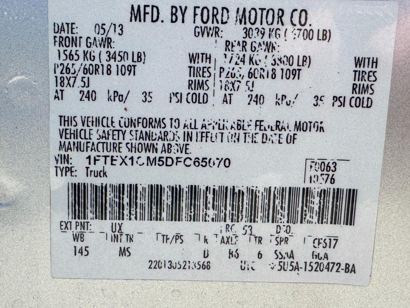 Ford F-150 Vehicle Full-screen Gallery Image 22