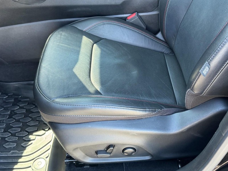 Jeep Compass Vehicle Full-screen Gallery Image 25