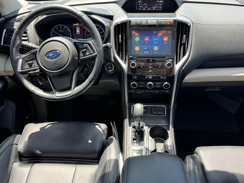 Subaru Ascent Vehicle Full-screen Gallery Image 12