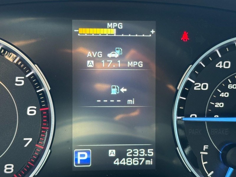 Subaru Ascent Vehicle Full-screen Gallery Image 22