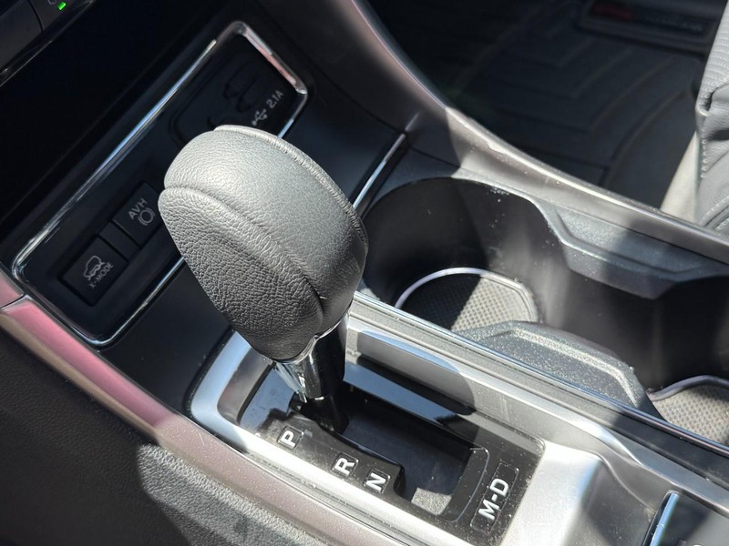Subaru Ascent Vehicle Full-screen Gallery Image 23