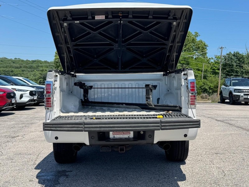 Ford F-150 Vehicle Full-screen Gallery Image 05