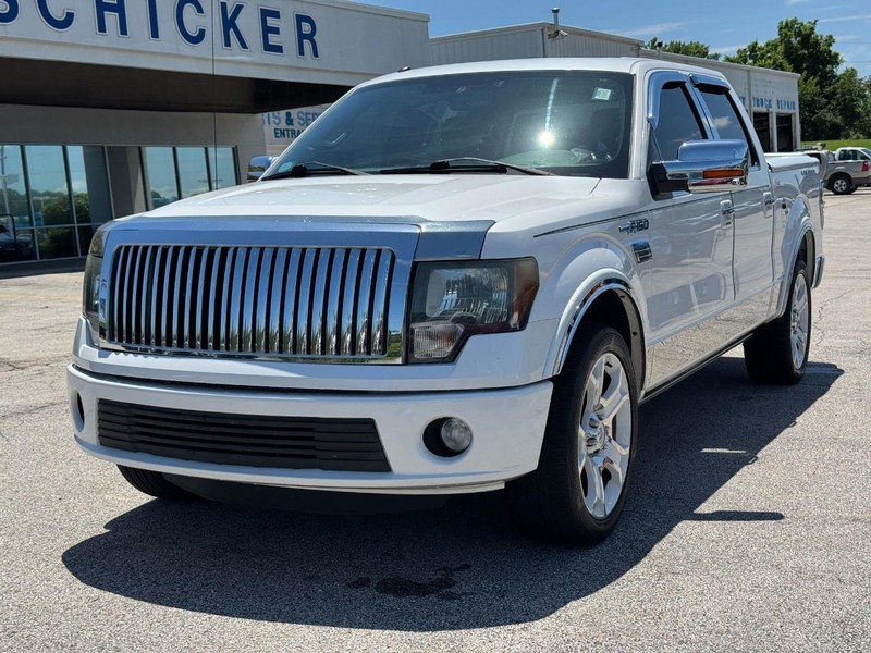 Ford F-150 Vehicle Full-screen Gallery Image 08