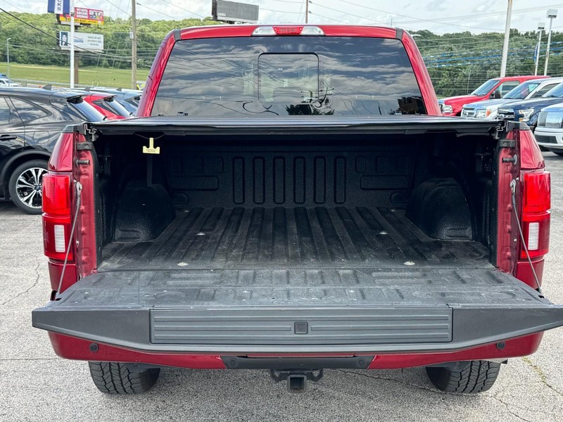 Ford F-150 Vehicle Full-screen Gallery Image 05