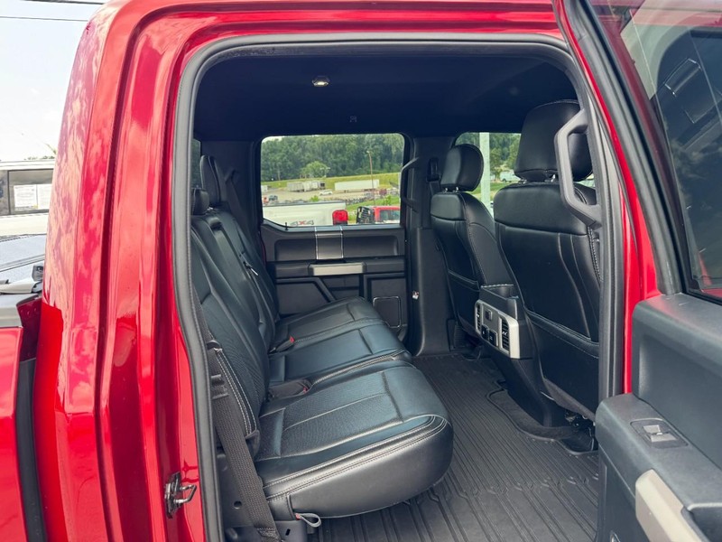 Ford F-150 Vehicle Full-screen Gallery Image 10