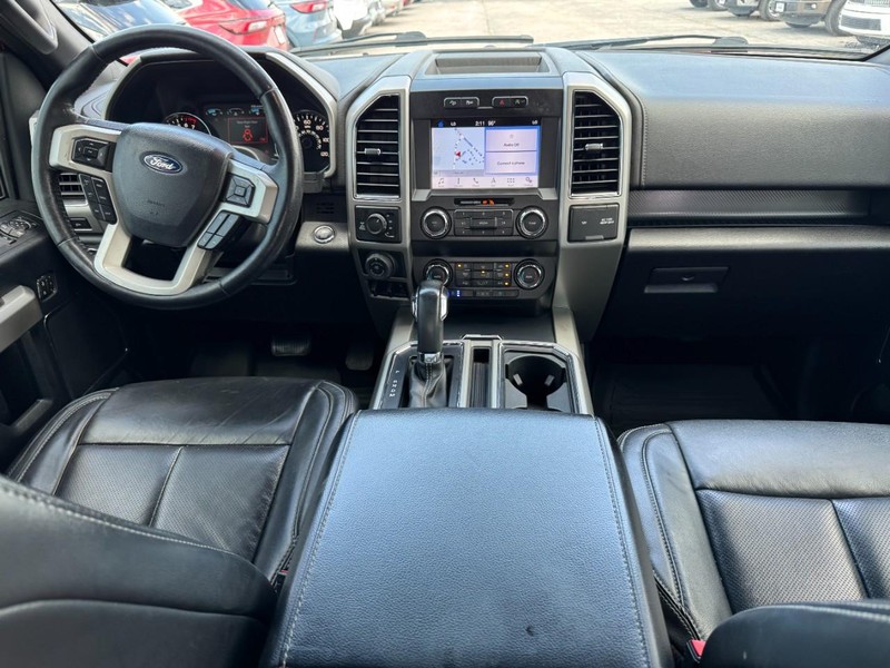 Ford F-150 Vehicle Full-screen Gallery Image 11