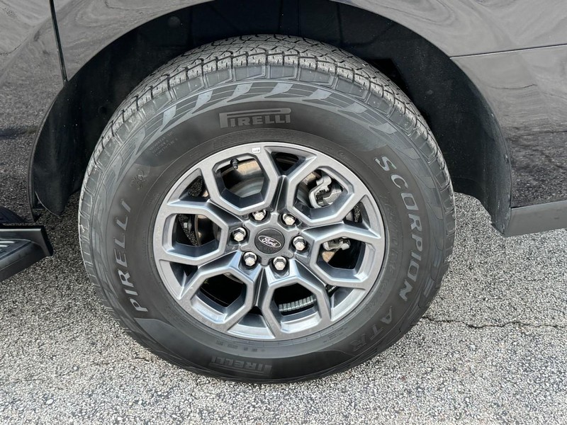Ford Expedition Max Vehicle Full-screen Gallery Image 07