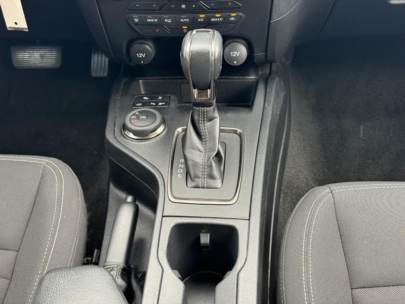 Ford Ranger Vehicle Full-screen Gallery Image 14