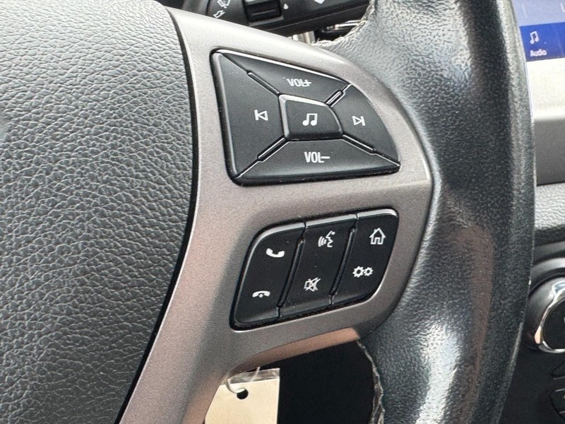 Ford Ranger Vehicle Full-screen Gallery Image 17