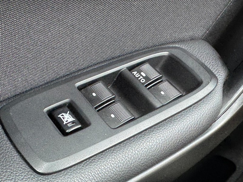 Ford Ranger Vehicle Full-screen Gallery Image 23